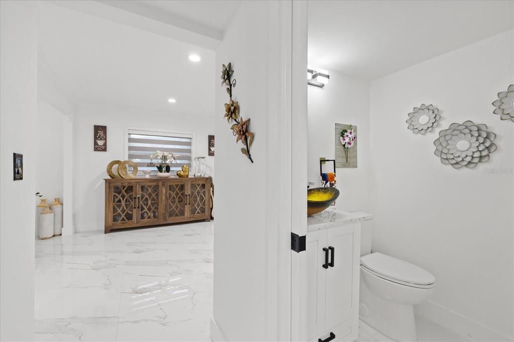 Bathroom, Interior, Marble, Recessed Lighting