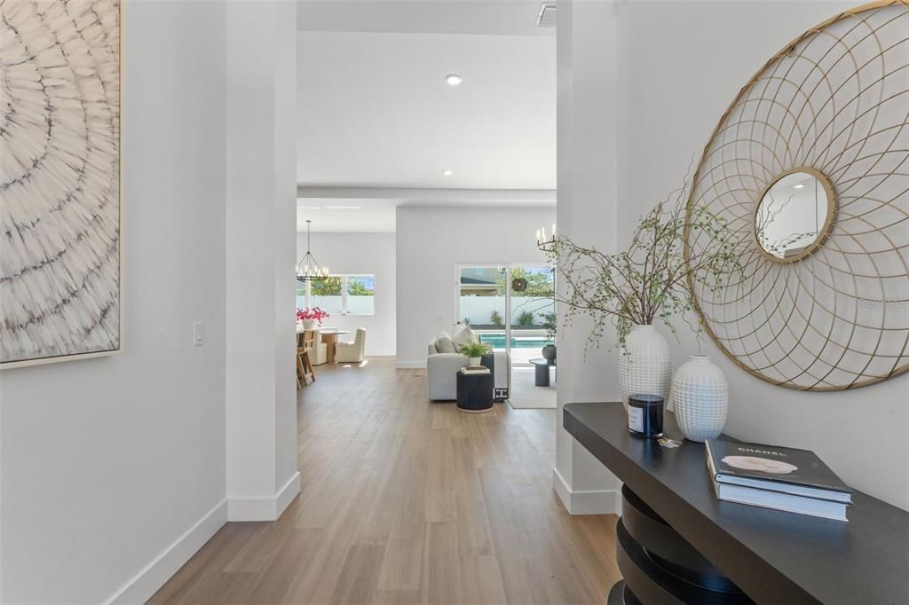 Dining room, Interior, Living room, Pendant Lights, Recessed Lighting, Wood Texture Flooring