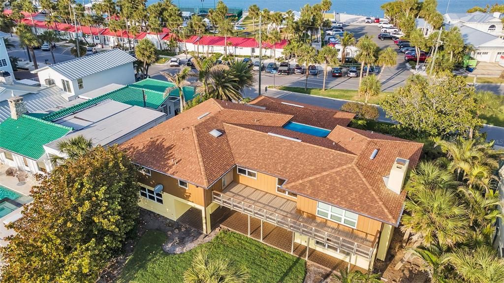 Exterior, Drone