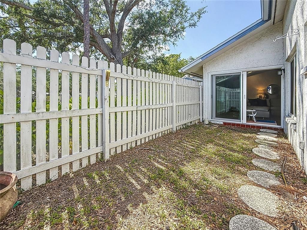 Backyard, Exterior