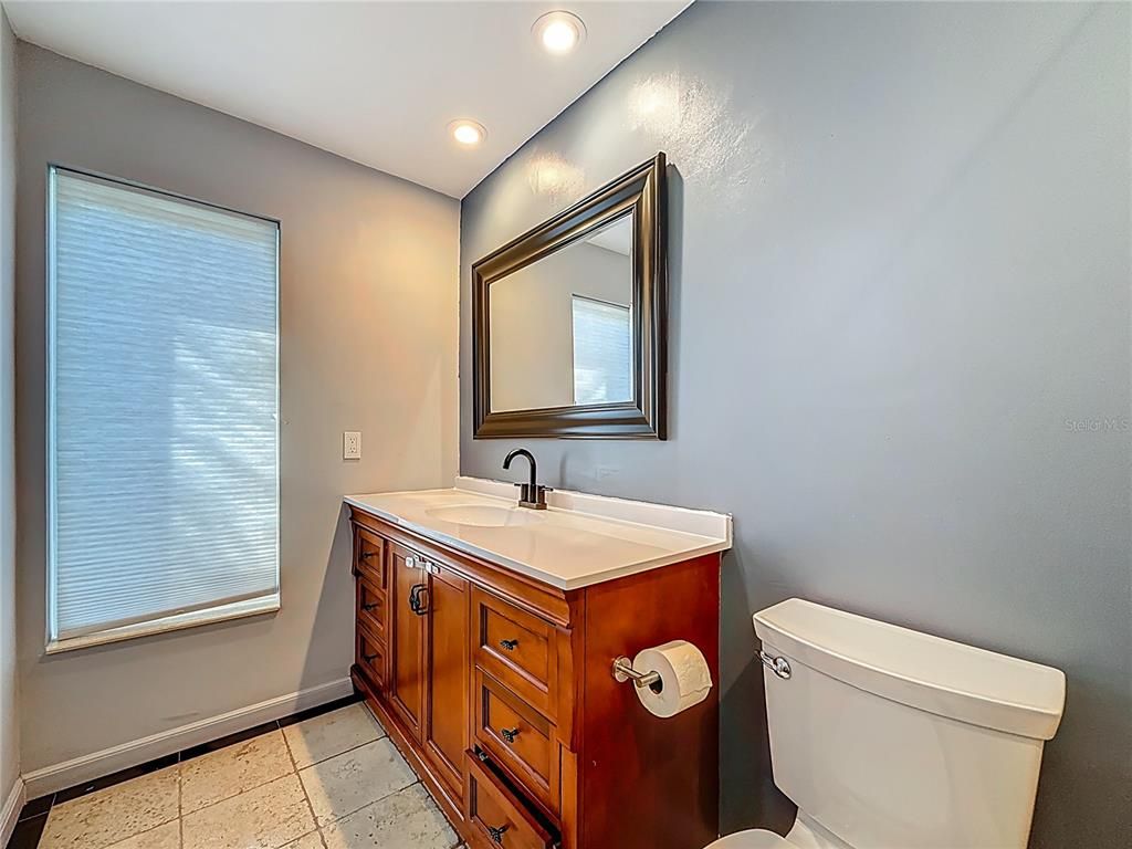 Bathroom, Interior, Recessed Lighting