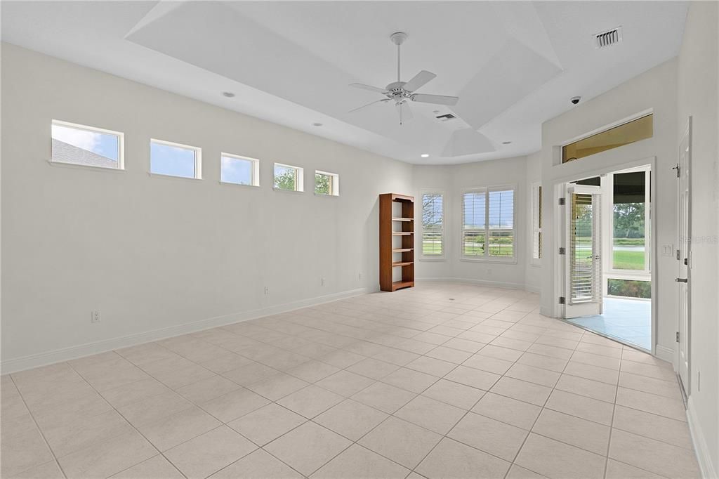 Empty room, Interior, Recessed Lighting