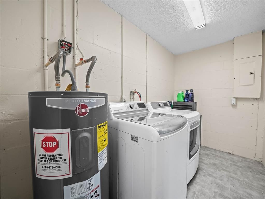 Interior, Washer