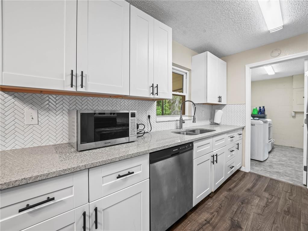 Interior, Kitchen, Washer, Wood Texture Flooring