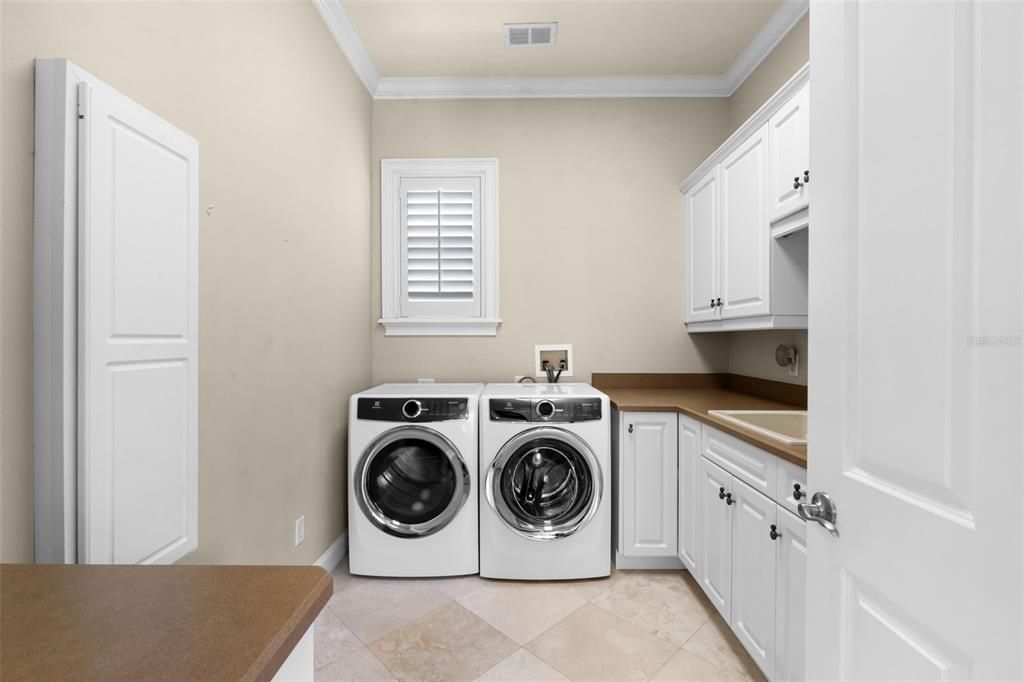 Interior, Washer