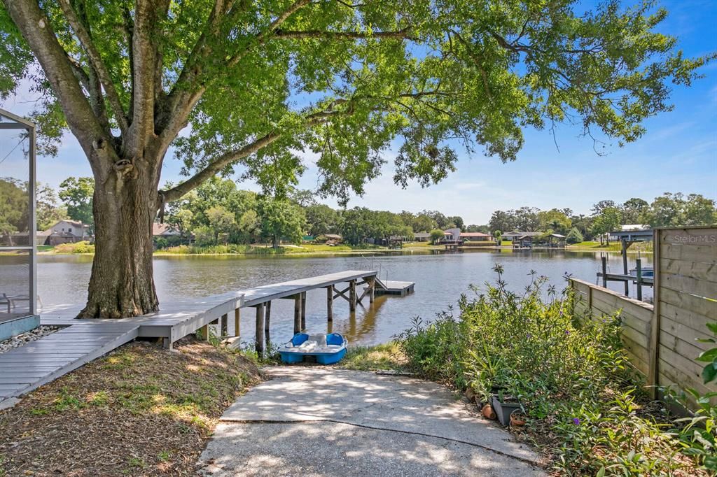 Exterior, Lake