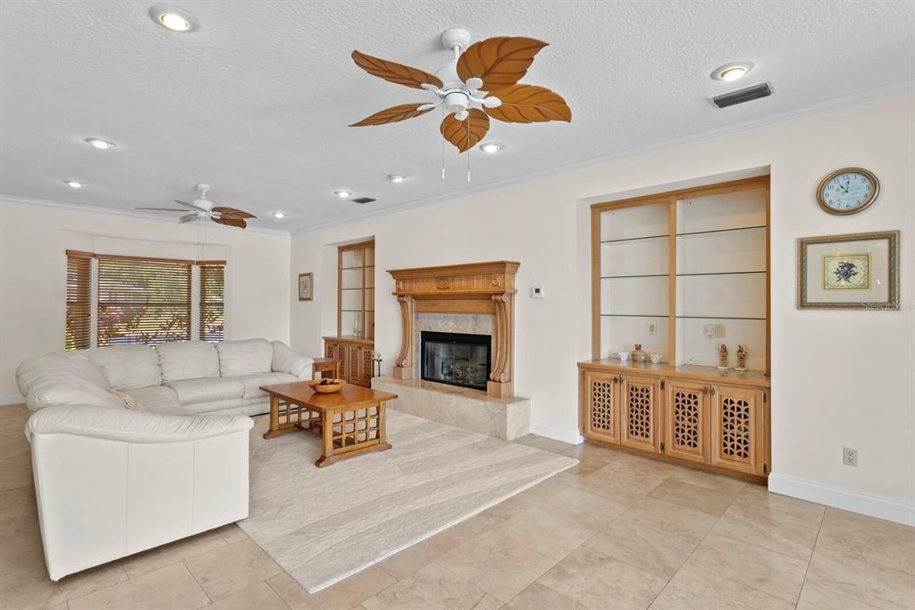 Fireplace, Interior, Living room, Recessed Lighting