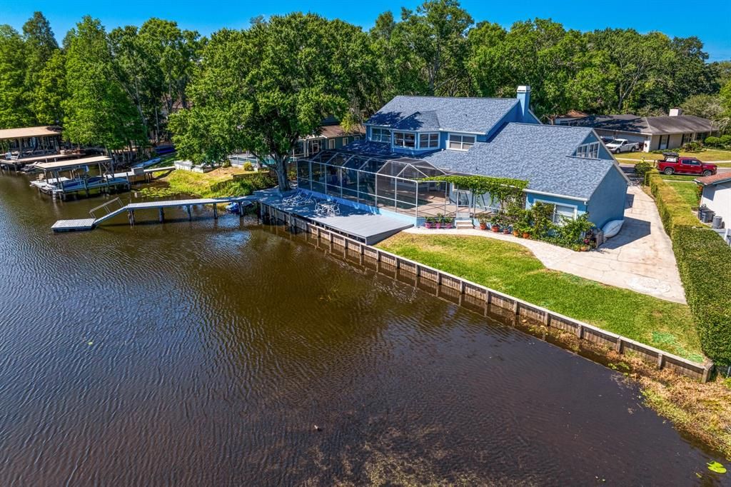 Exterior, Lake