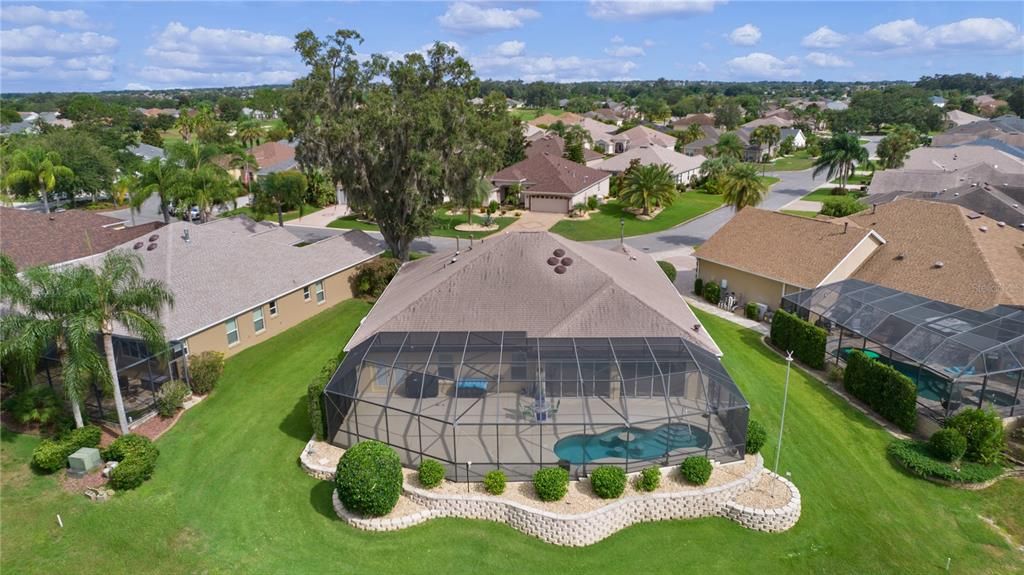 Exterior, Drone