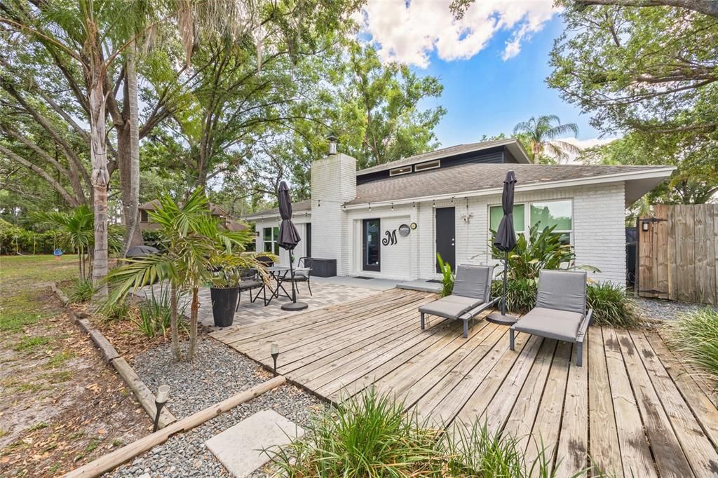 Backyard, Exterior