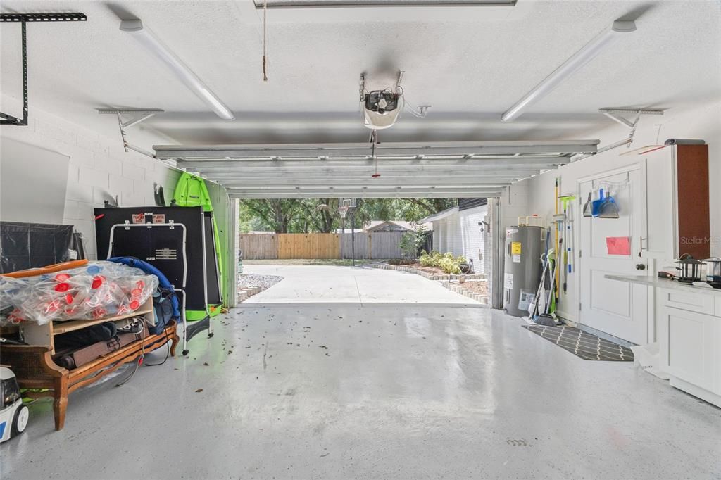Garage, Interior