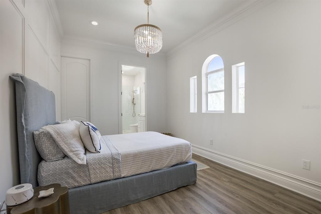 Bedroom, Chandelier, Interior, Recessed Lighting, Wood Texture Flooring