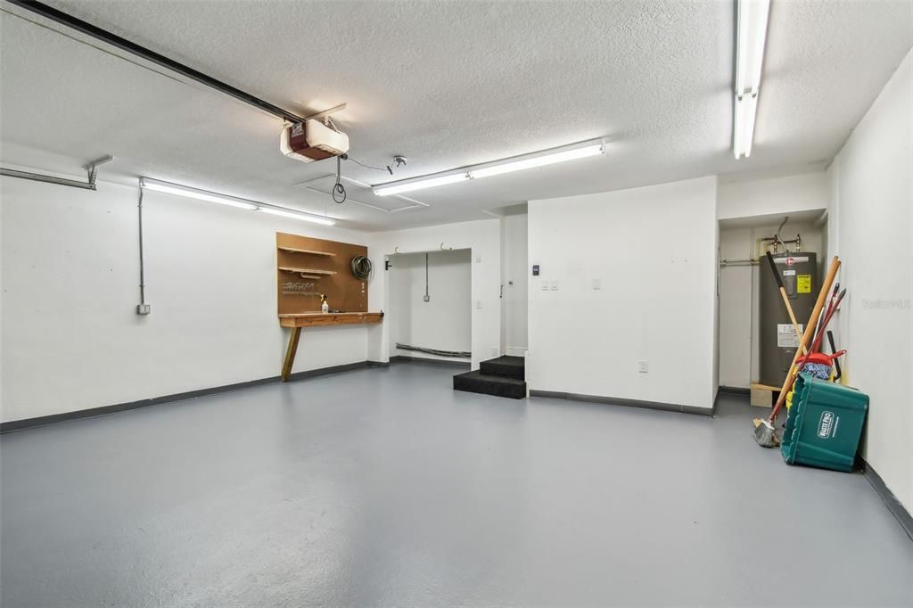 Garage, Interior