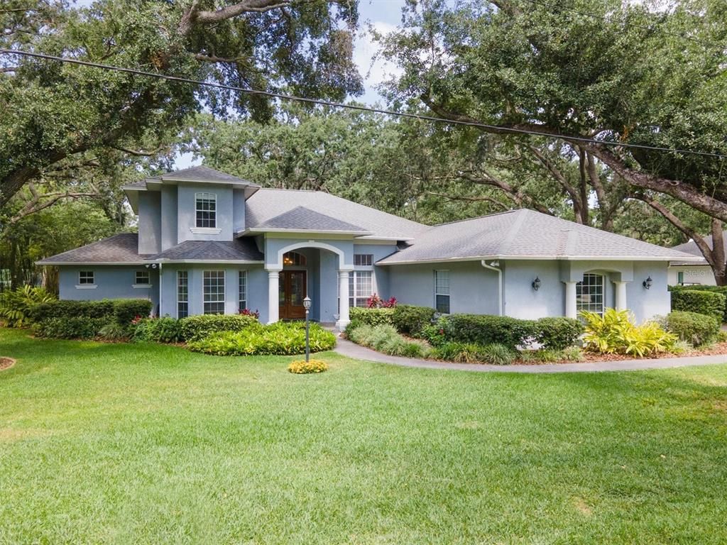 Backyard, Exterior, Facade, Ranch