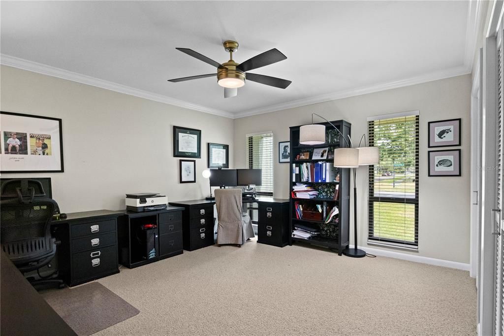Home Office, Interior