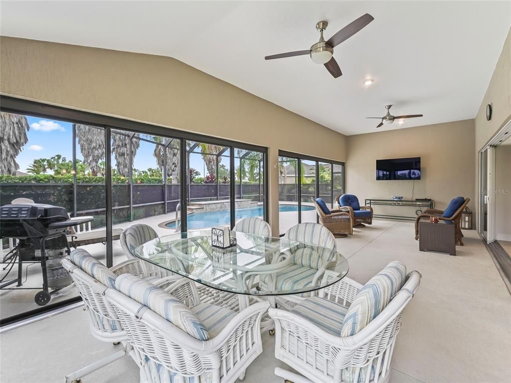 Dining room, Interior, Living room, Recessed Lighting, Sun Room