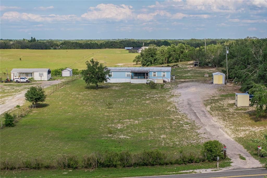 Exterior, Drone