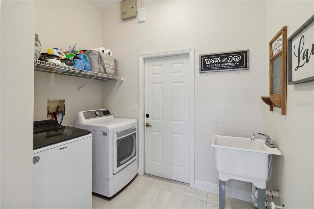 Interior, Washer