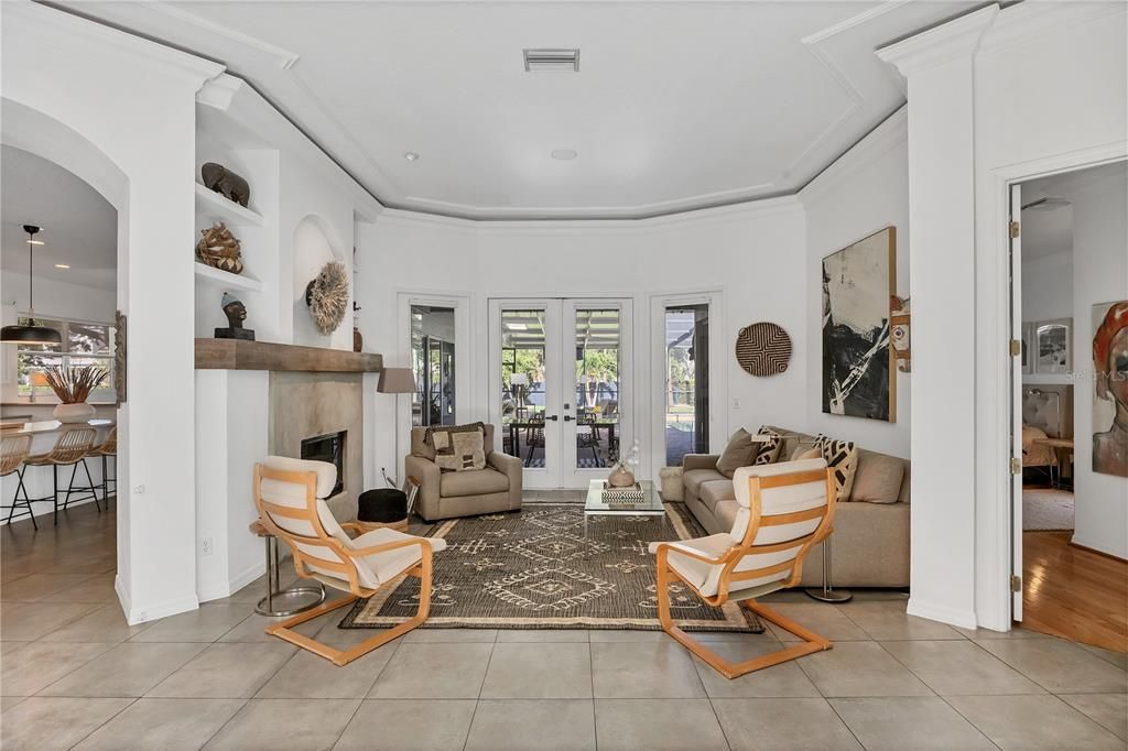Fireplace, Interior, Living room, Pendant Lights, Recessed Lighting