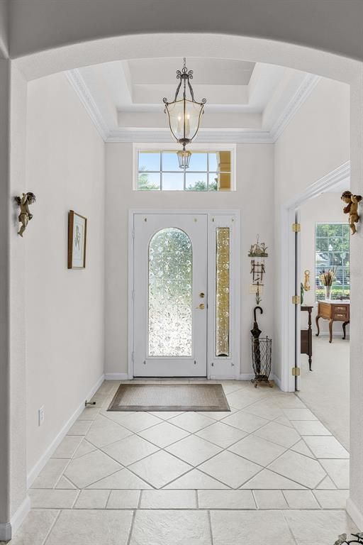 Chandelier, Interior, Pendant Lights