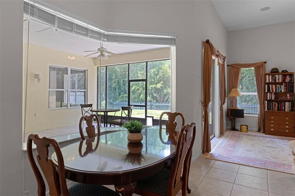 Dining room, Interior