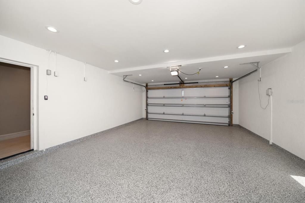 Garage, Interior, Recessed Lighting
