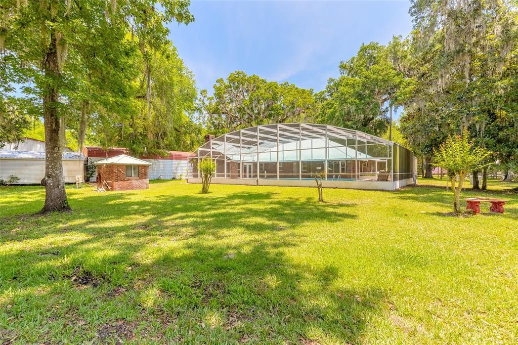 Backyard, Exterior