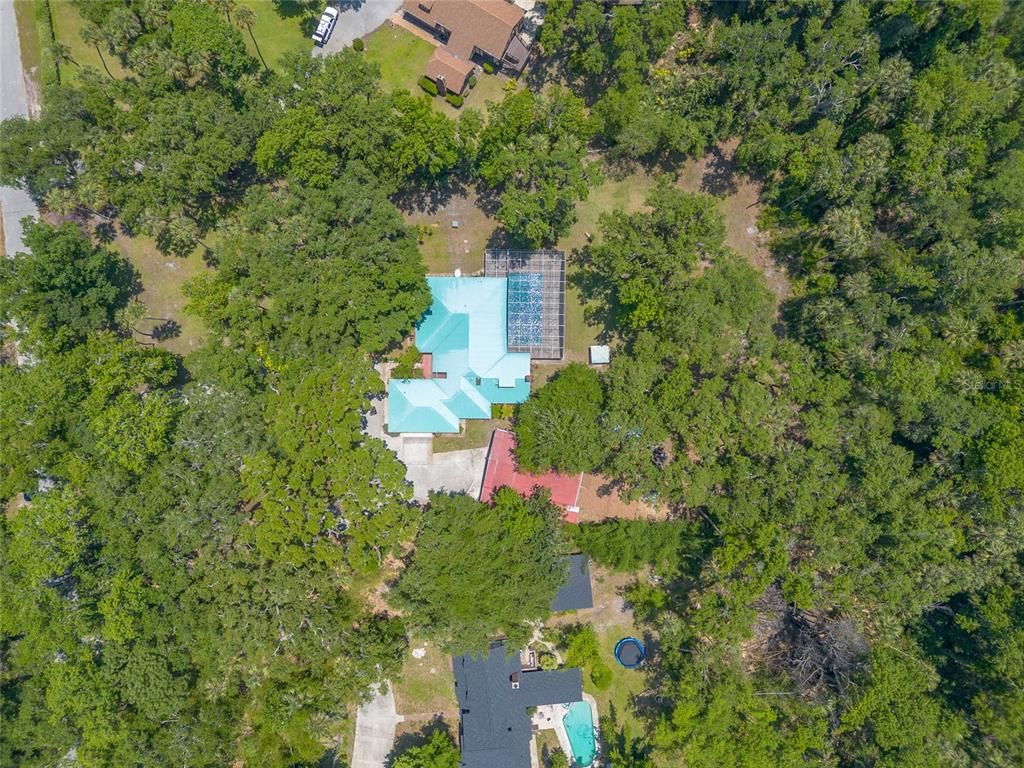 Exterior, Drone