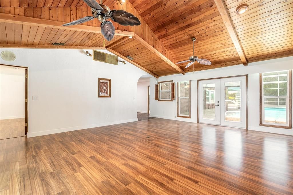Empty room, Interior, Wooden Beams, Wooden Ceilings, Wood Texture Flooring