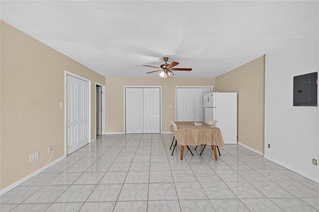 Dining room, Interior