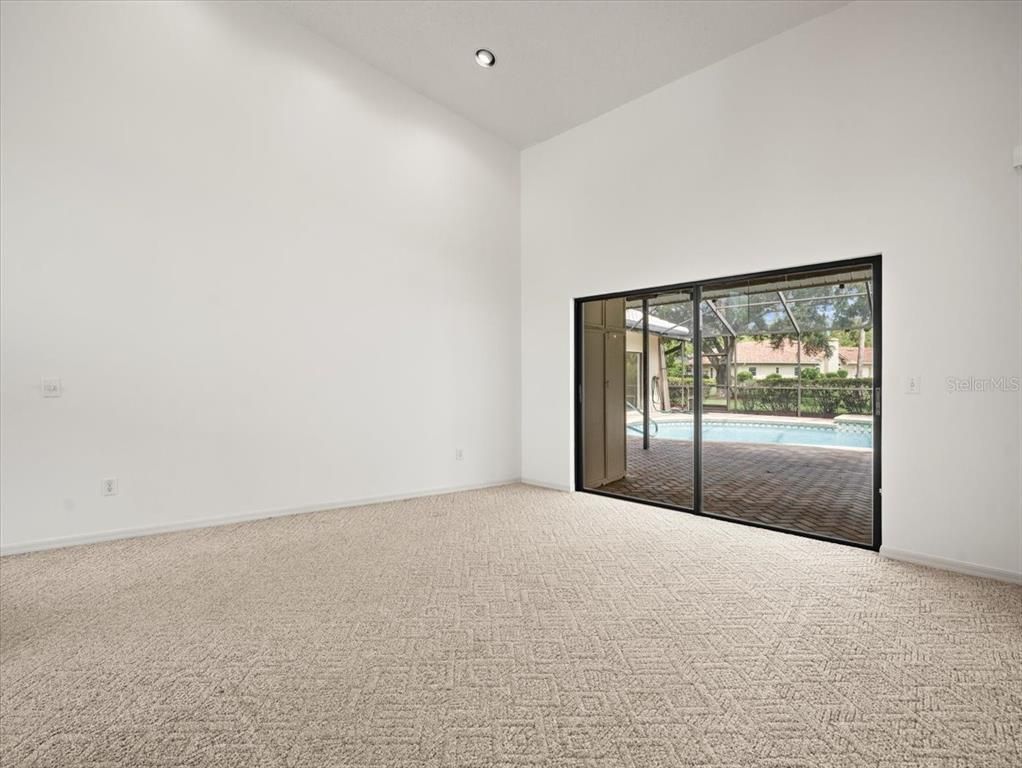 Empty room, Interior, Recessed Lighting