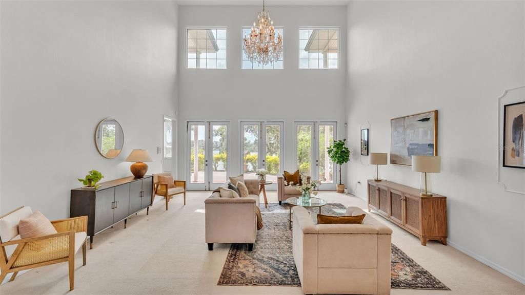 Chandelier, Interior, Living room