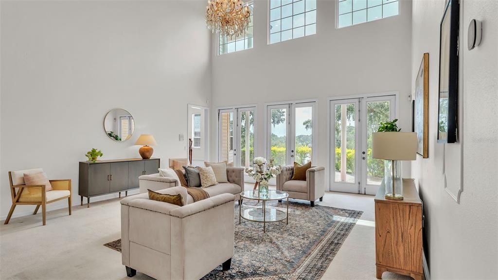 Chandelier, Interior, Living room