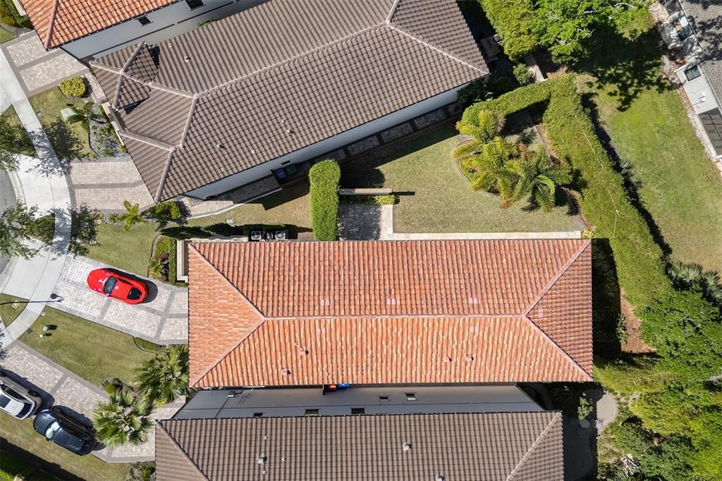 Exterior, Drone
