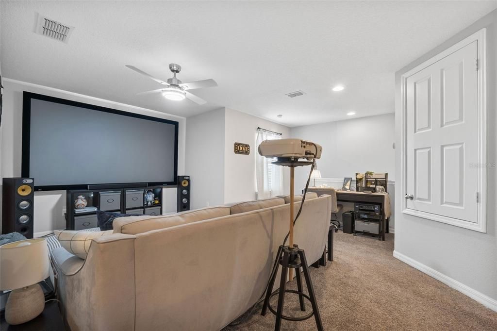 Interior, Living room, Projection Screen, Recessed Lighting