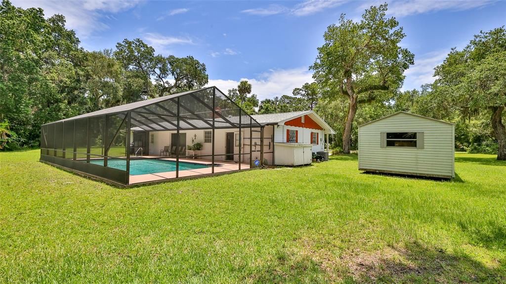 Backyard, Exterior