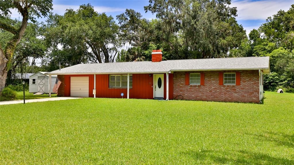 Attached, Backyard, Exterior, Facade, Brick Facade, Ranch