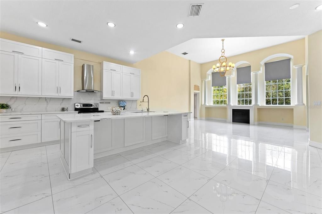 Chandelier, Interior, Kitchen, Marble, Recessed Lighting
