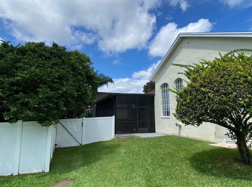 Backyard, Exterior