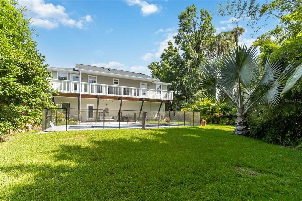 Backyard, Exterior