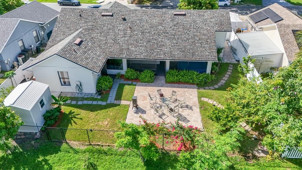 Exterior, Drone