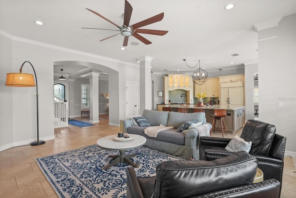 Chandelier, Interior, Kitchen, Living room, Pendant Lights, Recessed Lighting
