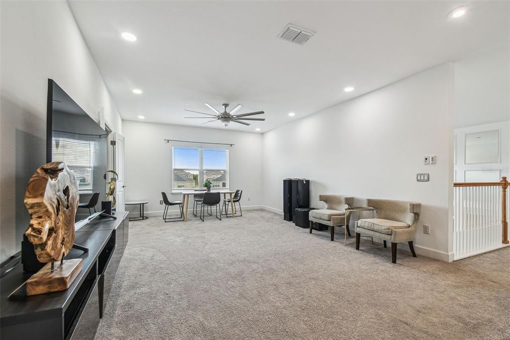 Dining room, Interior, Recessed Lighting