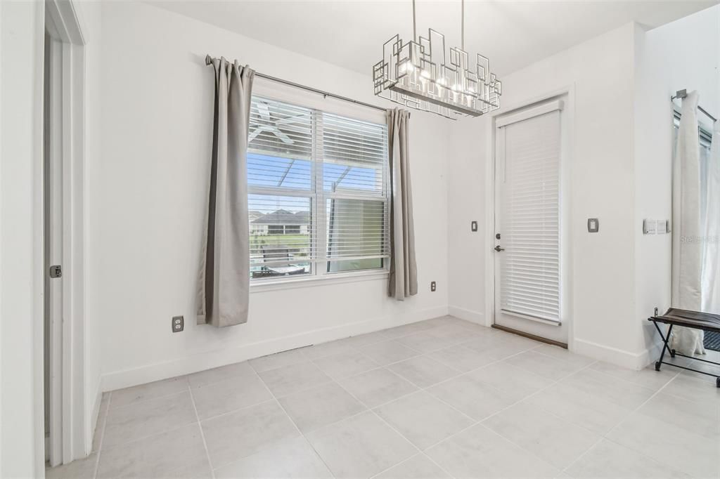 Empty room, Interior, Pendant Lights