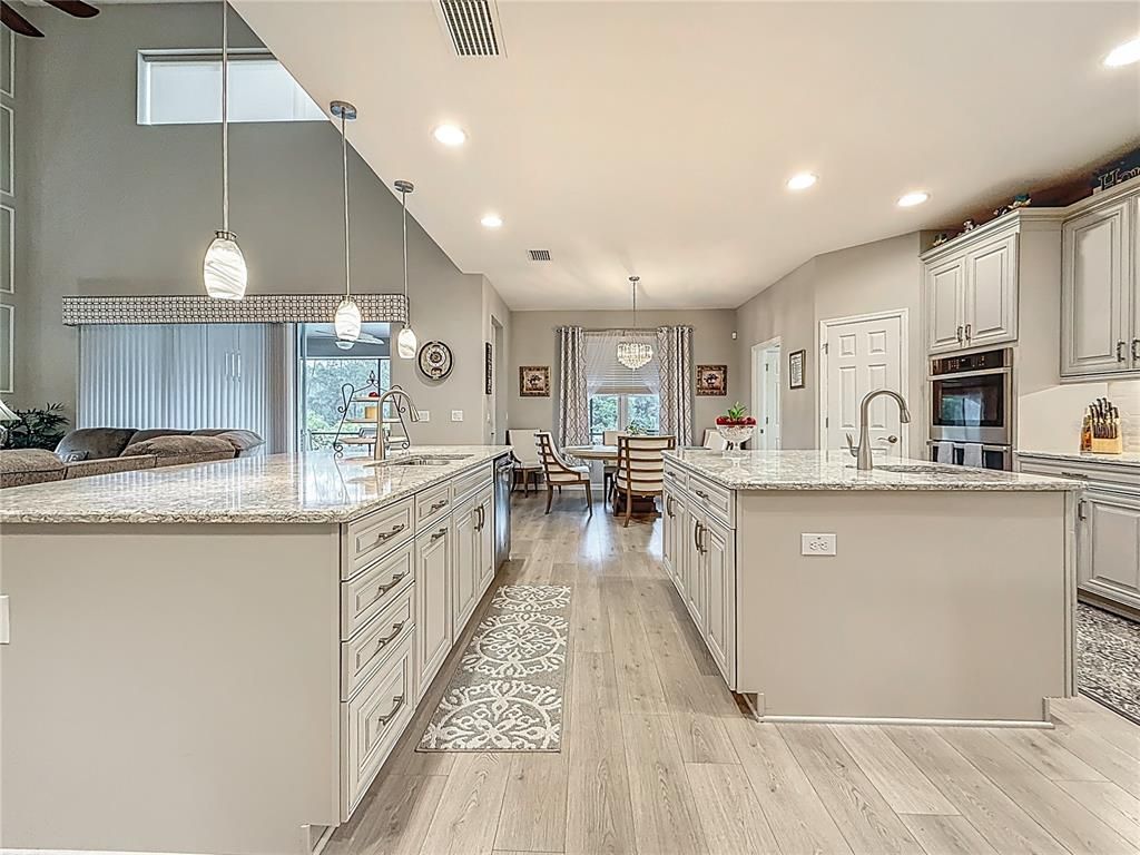 Chandelier, Dining room, Interior, Kitchen, Pendant Lights, Recessed Lighting, Wood Texture Flooring