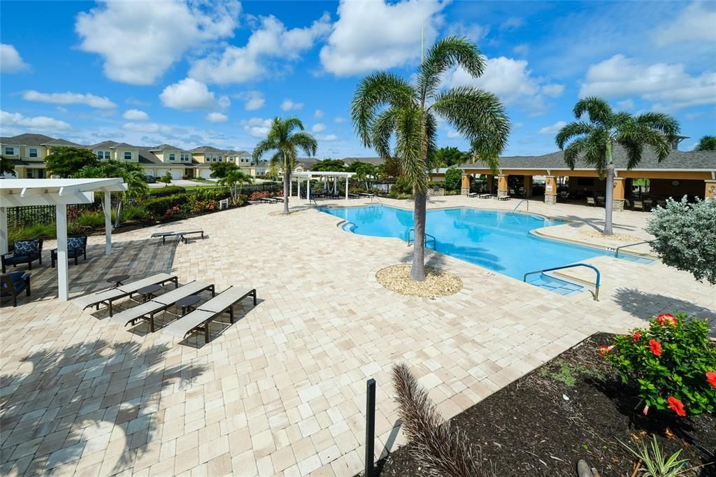 Exterior, Pool