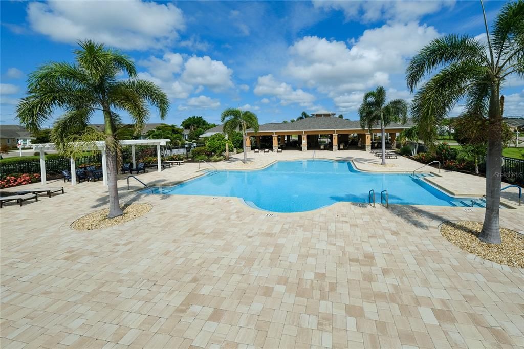 Exterior, Pool