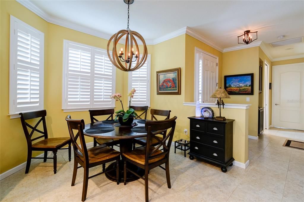 Chandelier, Dining room, Interior, Pendant Lights