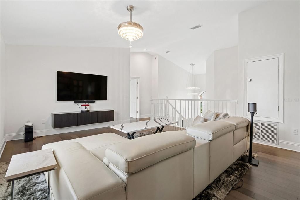 Interior, Living room, Pendant Lights, Wood Texture Flooring