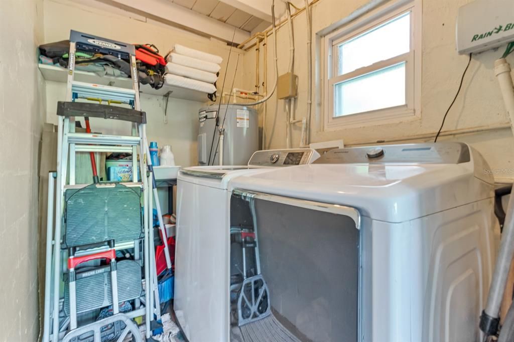 Interior, Washer